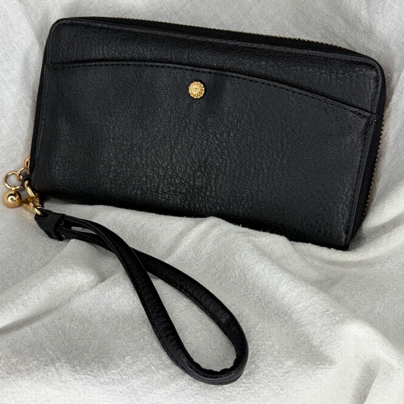 NWOT Lauren Conrad Wallet - Picture 1 of 2